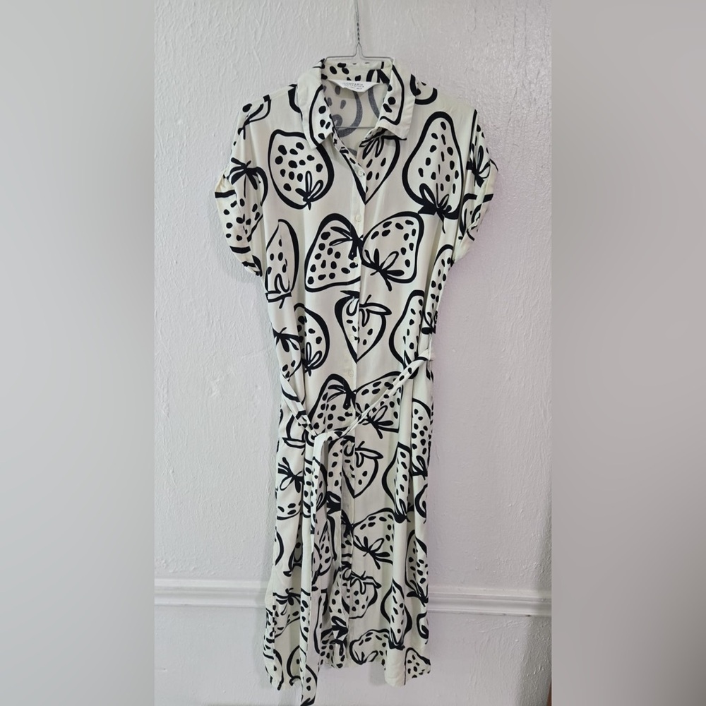 Black and White Sleeveless Sundress with Collar